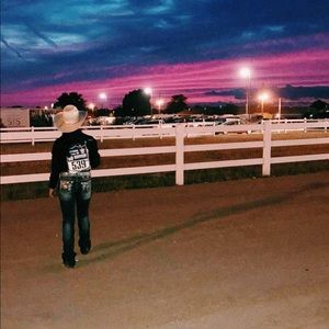 Meet your Posher, Caithlynn rae